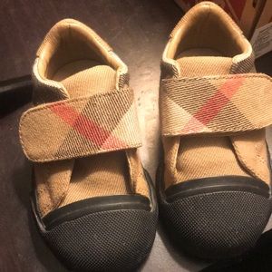 BurBerry shoes sweater BuBerry button down shirt